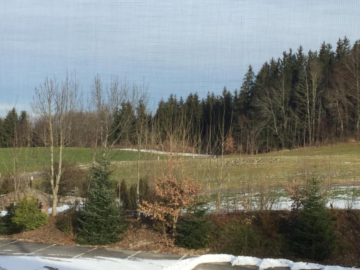 Privatzimmer Vermietung Helmut Buergmann Kirchberg bei Mattighofen Exterior photo